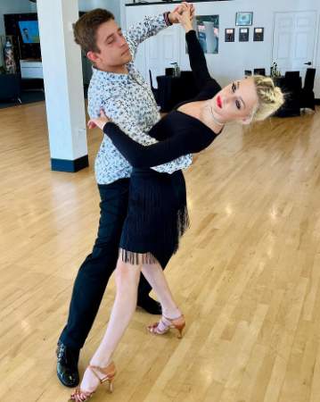 Moriah Plath taking dance classes. 